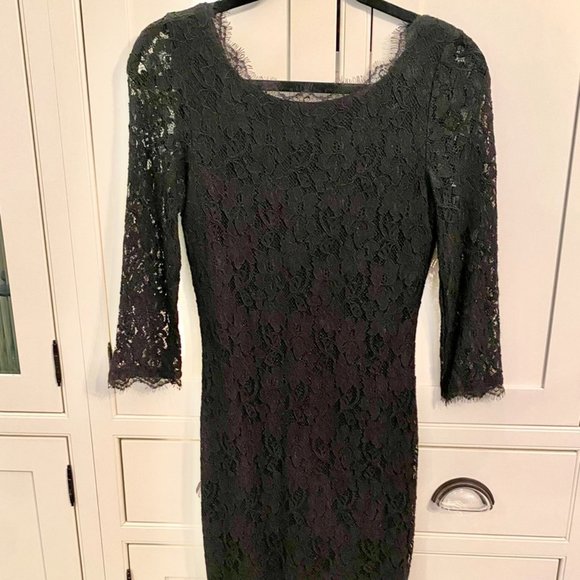 *NOT FOR SALE/SOLD* Aritzia Babaton Black Lace Dress (Sz 2) - Picture 3 of 4
